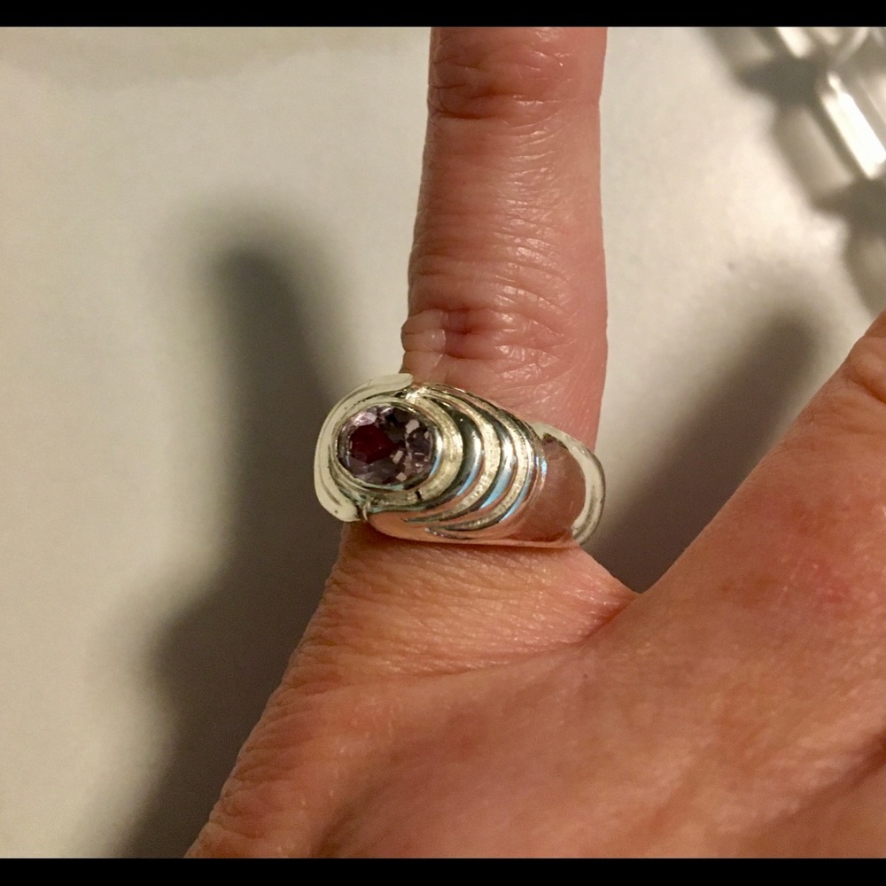 Sterling Silver Modern Faceted Amethyst Ring💟 - Picture 2 of 7